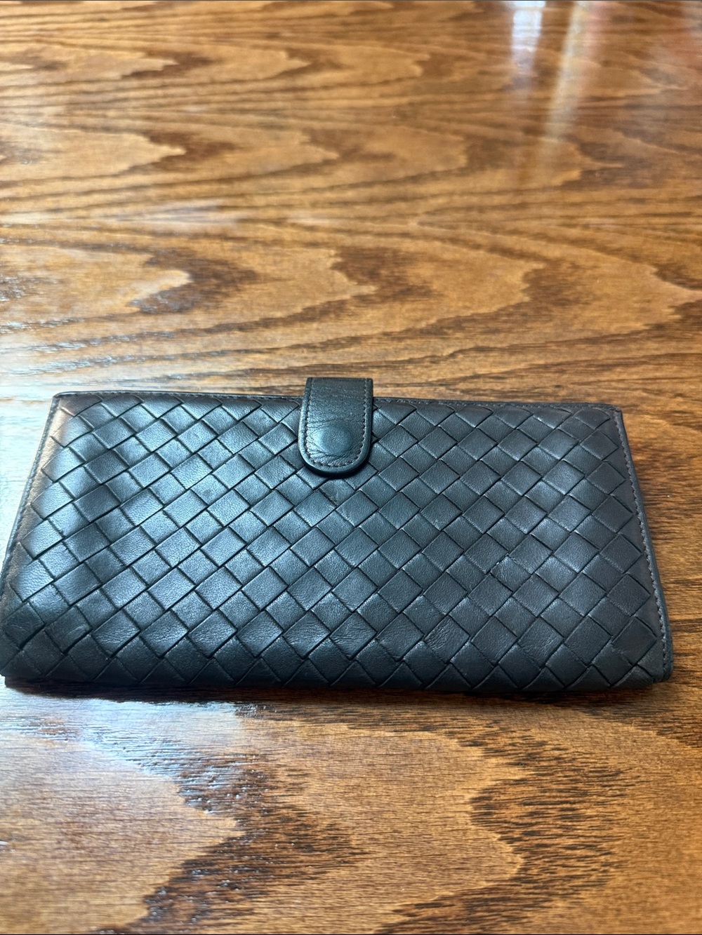 Authentic 💯 Bottega Veneta Brown Intrecciato Leather Snap Wallet